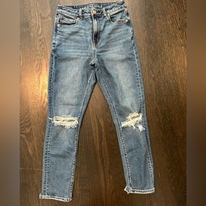 American Eagle Ripped Jeans Size 2